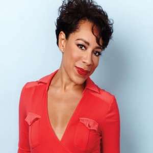 Selenis Leyva Height, Weight, Age, Spouse, Family,。